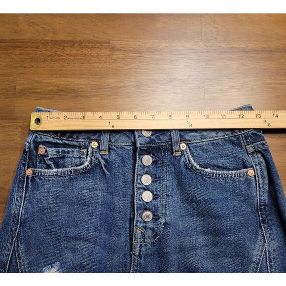 Free People Distressed Denim A-Line Mini Skirt – Size 25 | NWOT | Y2K Grunge - Picture 7 of 9